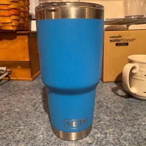 YETI Blue Stainless Steel 30 oz Rambler Tumbler